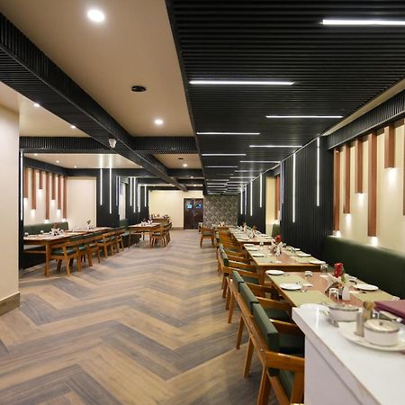 Hotel Pavitra Purnia Kültér fotó