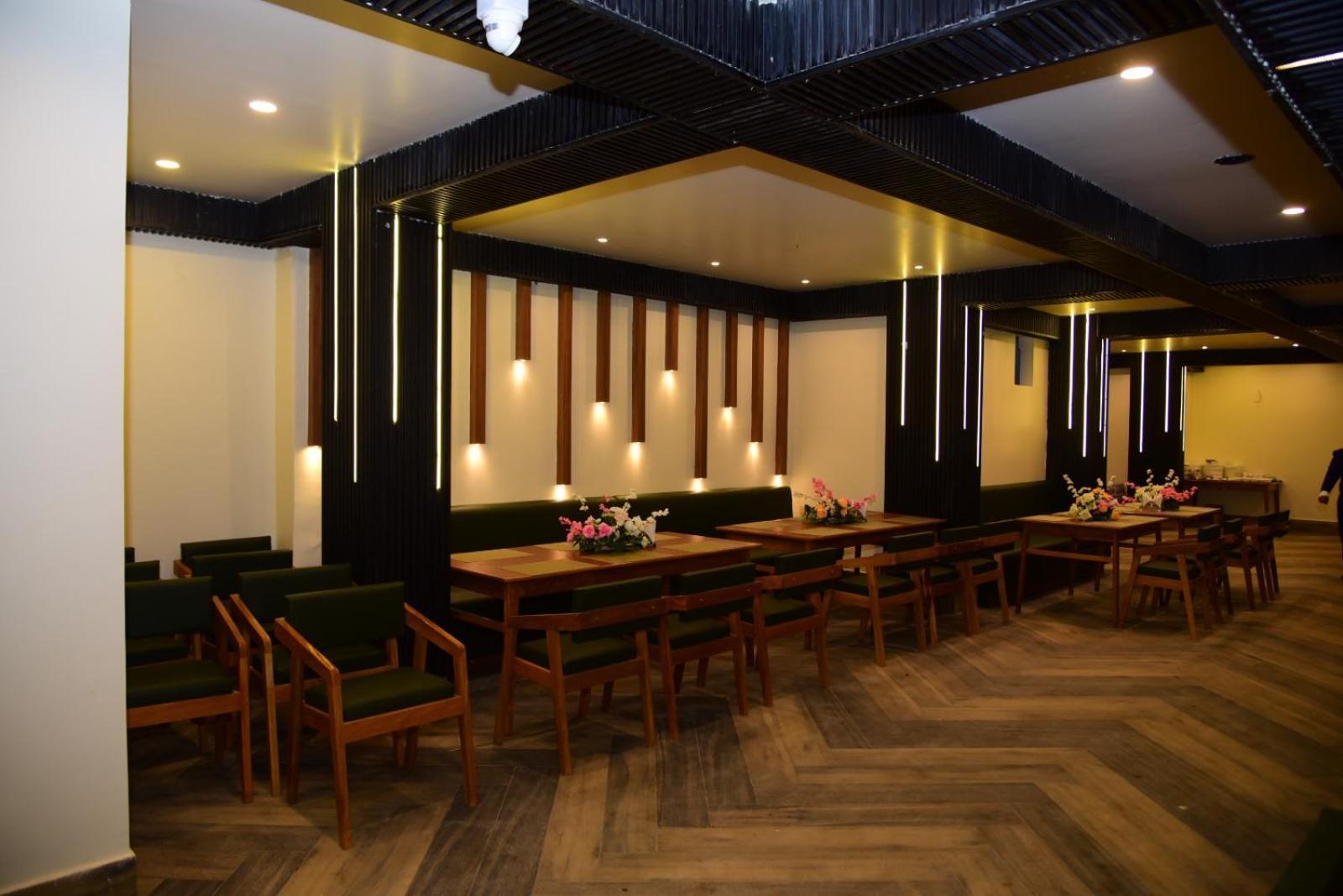 Hotel Pavitra Purnia Kültér fotó